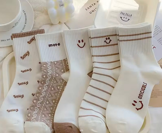 Cute Smiling Mid Tube Print Women’s Socks – 5 Pc Set